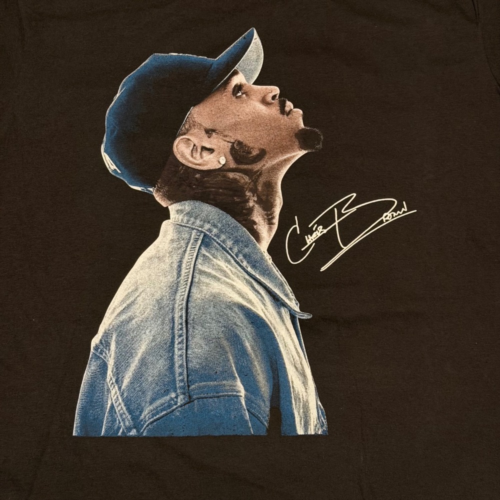 2025 Chris Brown - Breezy Bowl concert tour music shirt MEDIUM